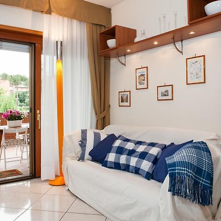 Апартаменты Residenza Il Parco 3 Рим Экстерьер фото